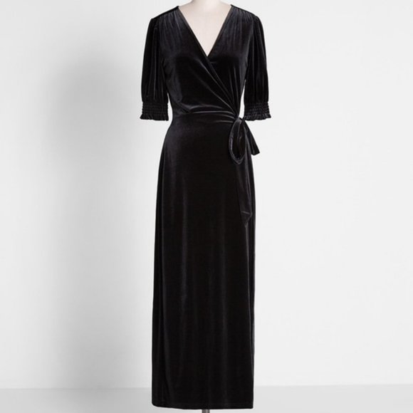 Modcloth Dresses & Skirts - NWOT Modcloth Wrapped in elegance velvet maxi dress black medium velvet velour M